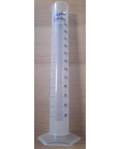 Eprouvette graduée 250ml...